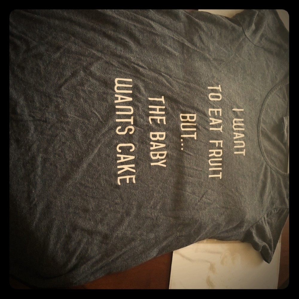 A Pea in the Pod Maternity Shirt (size Large)